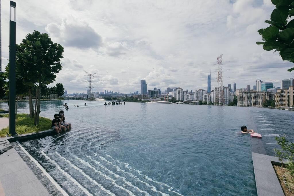 Apartment M Vertica 3br 9pax Sunway Velocity Mrt Aeon中文房东ikea *