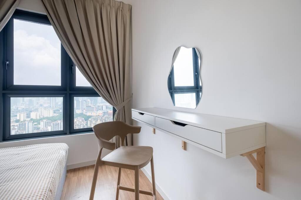 M Vertica 3br 9pax Sunway Velocity Mrt Aeon中文房东ikea Apartment *
