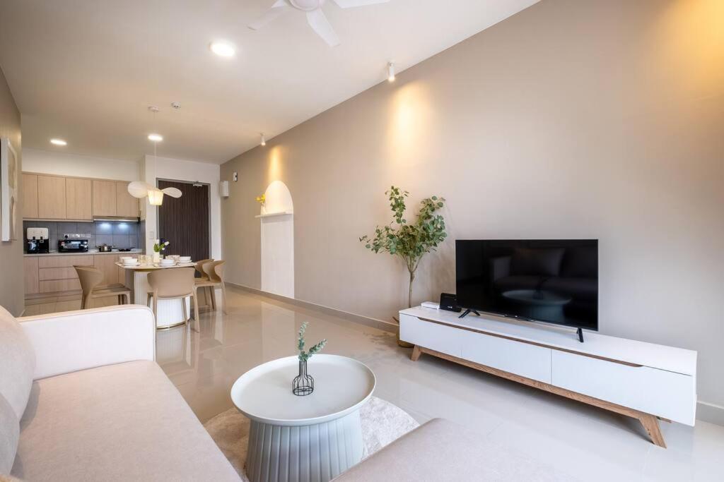M Vertica 3br 9pax Sunway Velocity Mrt Aeon中文房东ikea Apartemen Kuala Lumpur