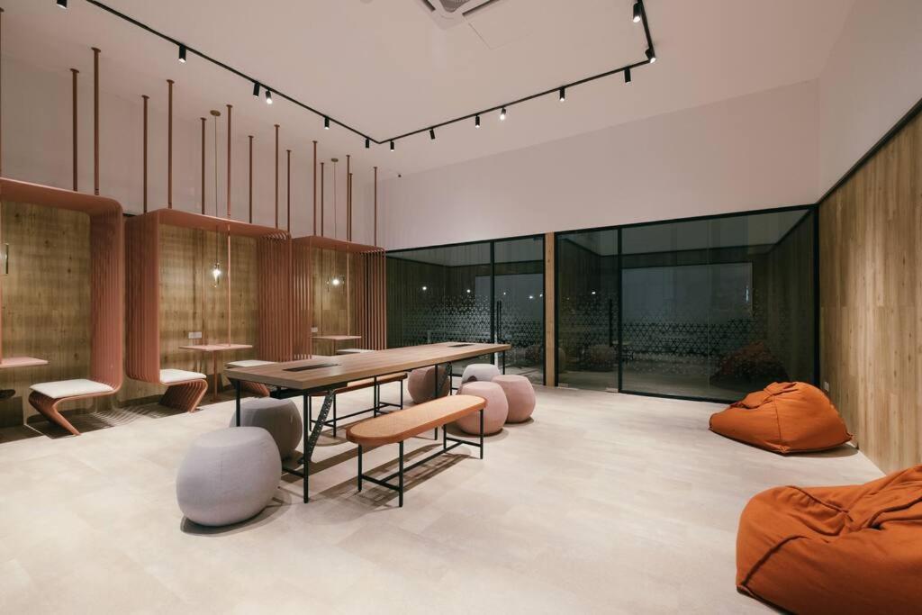 Pangsapuri M Vertica 3br 9pax Sunway Velocity Mrt Aeon中文房东ikea *