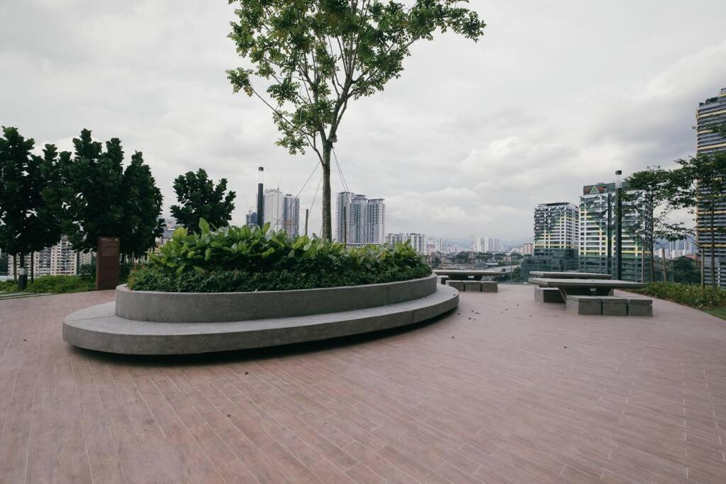 Pangsapuri M Vertica 3br 9pax Sunway Velocity Mrt Aeon中文房东ikea *