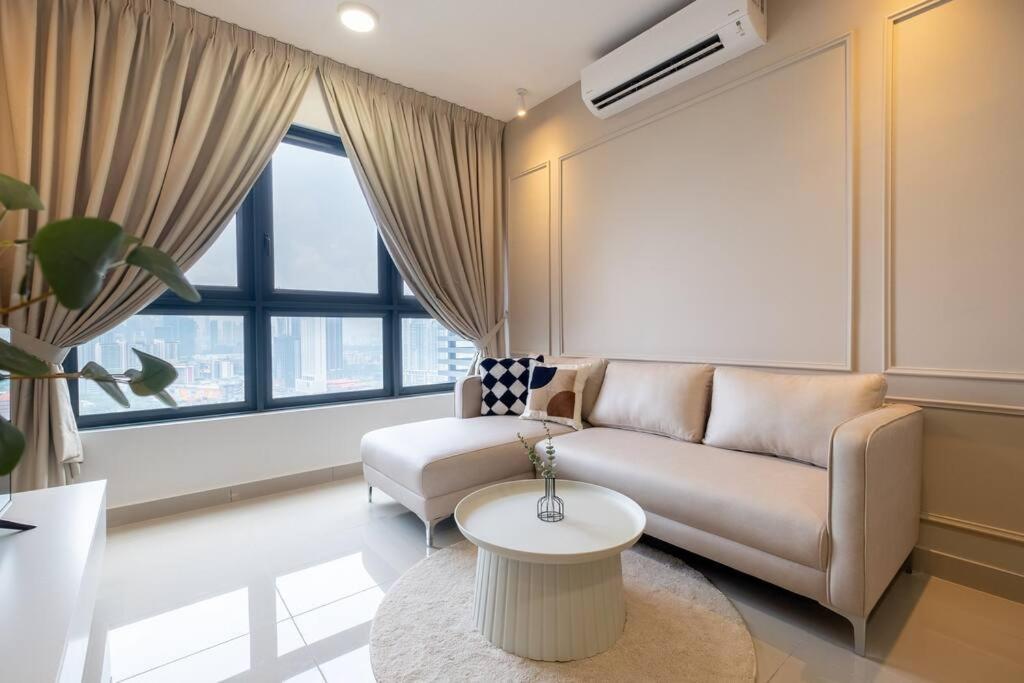 Pangsapuri M Vertica 3br 9pax Sunway Velocity Mrt Aeon中文房东ikea