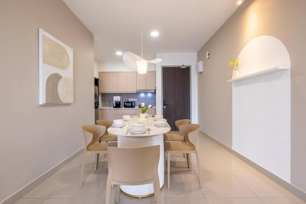 M Vertica 3br 9pax Sunway Velocity Mrt Aeon中文房东ikea * Kuala Lumpur