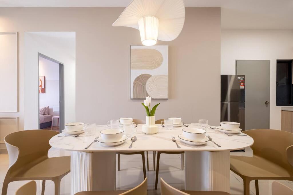 M Vertica 3br 9pax Sunway Velocity Mrt Aeon中文房东ikea Pangsapuri Kuala Lumpur