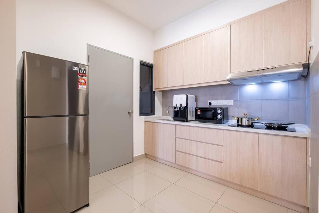 M Vertica 3br 9pax Sunway Velocity Mrt Aeon中文房东ikea *