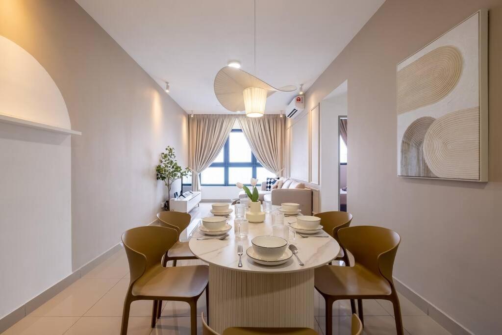 M Vertica 3br 9pax Sunway Velocity Mrt Aeon中文房东ikea Kuala Lumpur