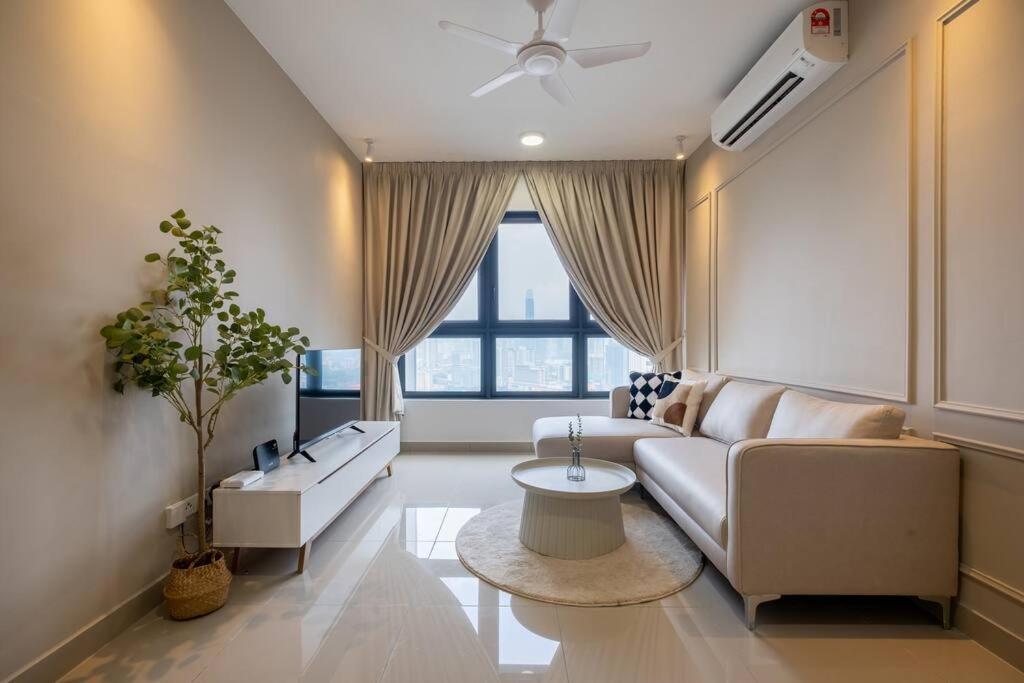 Pangsapuri M Vertica 3br 9pax Sunway Velocity Mrt Aeon中文房东ikea